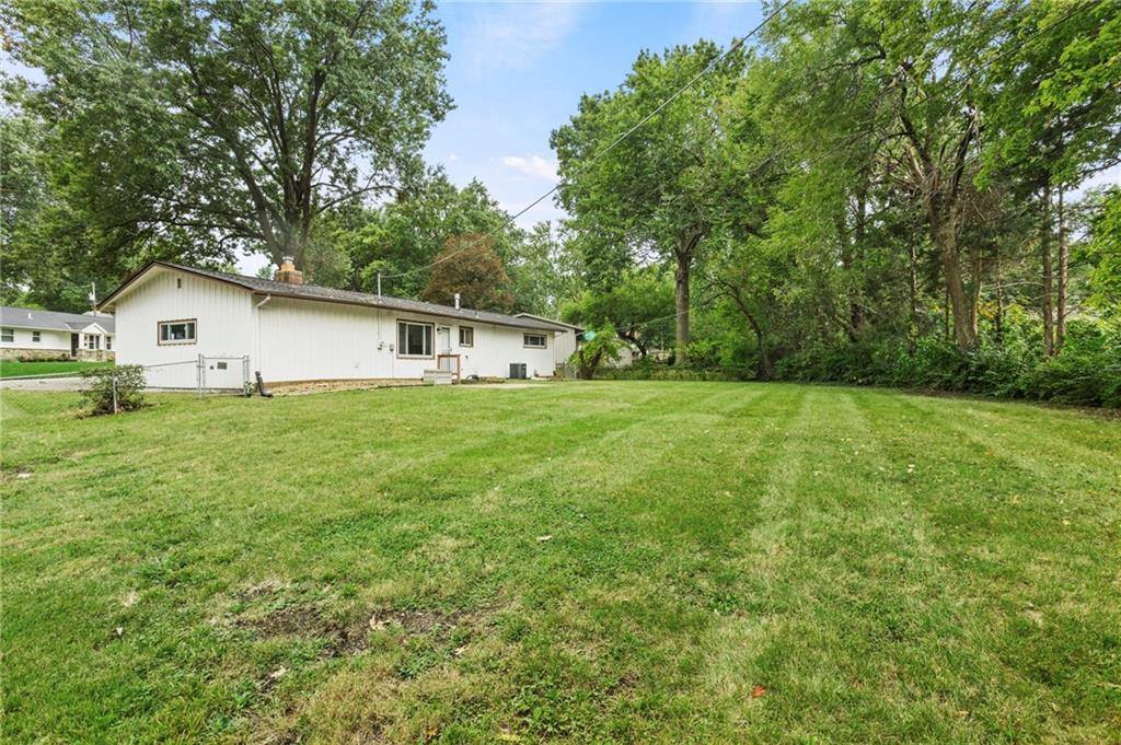 6412 West 76th Street, Prairie Village, KS 66204