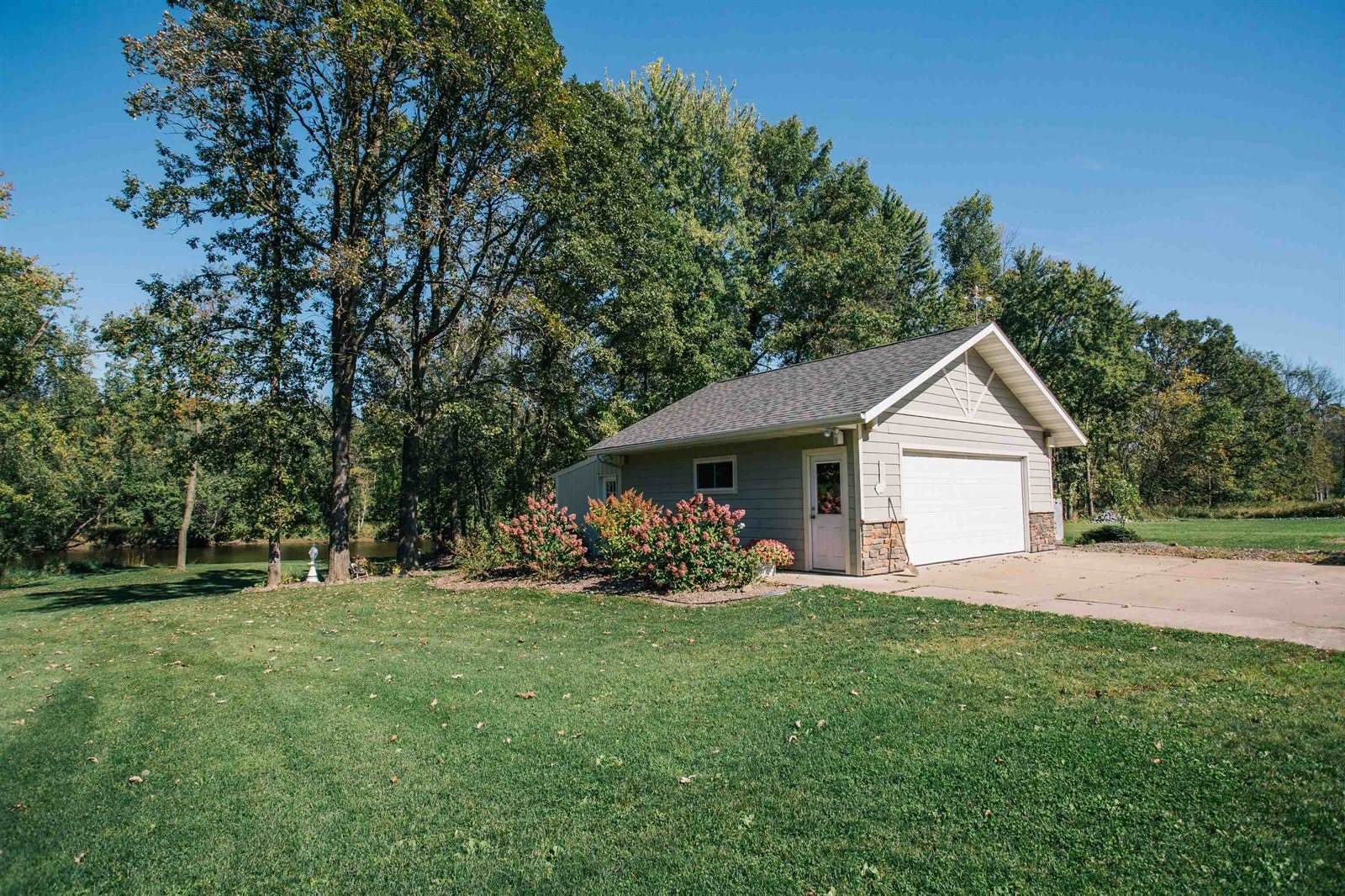 N4800 Weston Falls Avenue, Neillsville, WI 54456