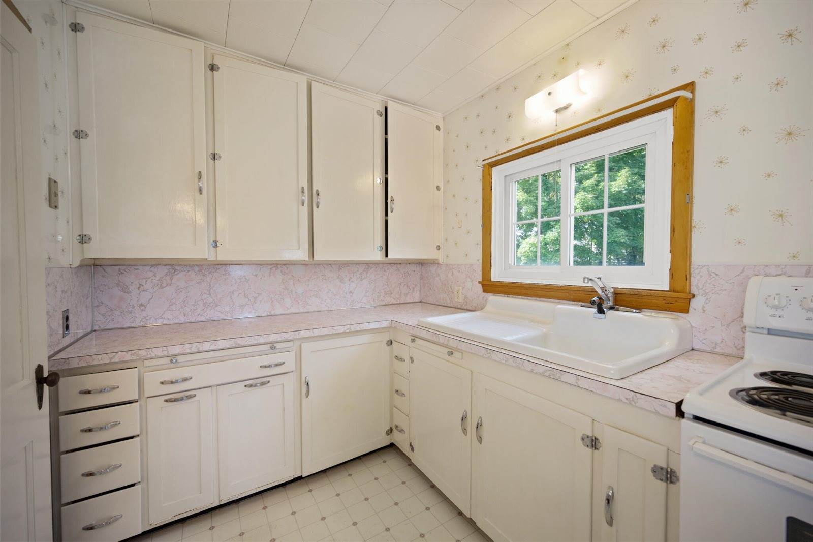 165 Bradley Road, Milford, ME 04461