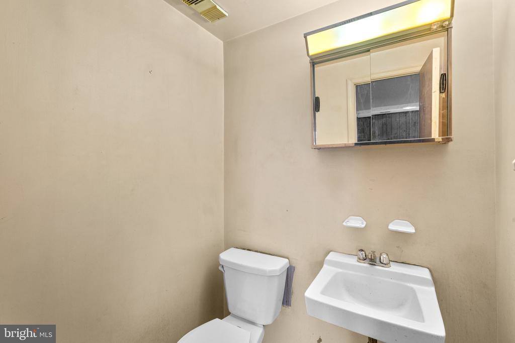 5430 King Arthur Circle, Rosedale, MD 21237