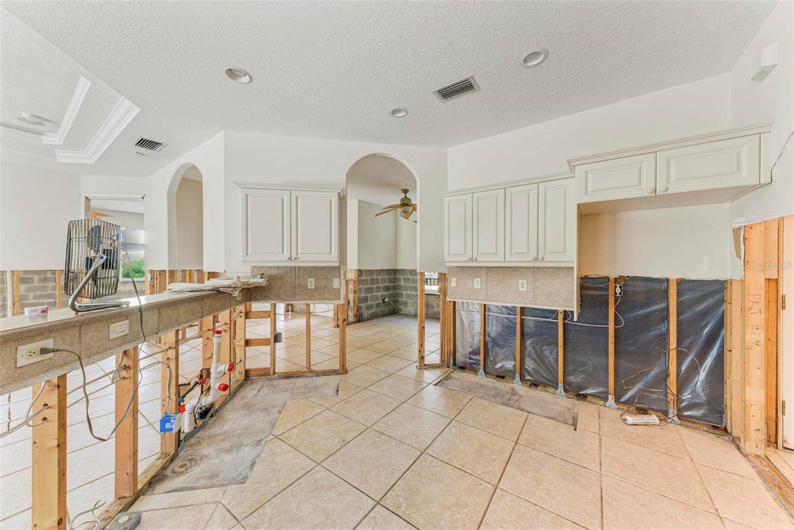 2278 Vintage Street, Sarasota, FL 34240