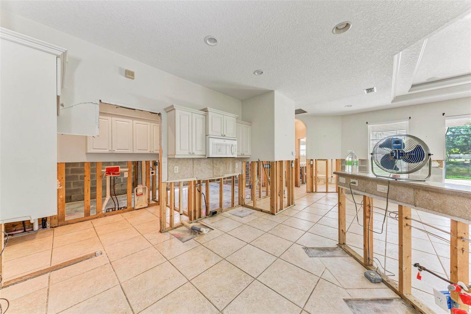 2278 Vintage Street, Sarasota, FL 34240