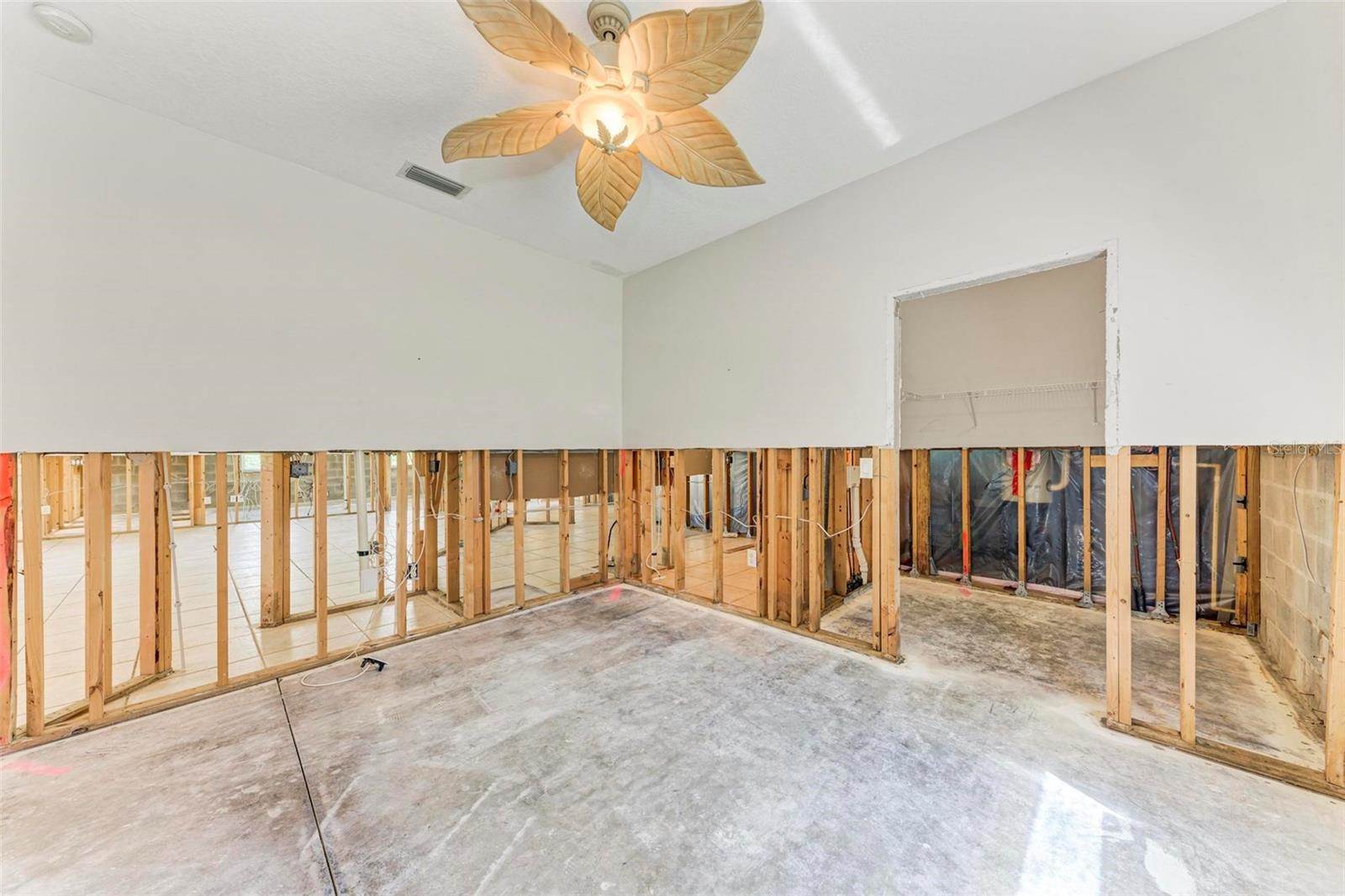 2278 Vintage Street, Sarasota, FL 34240