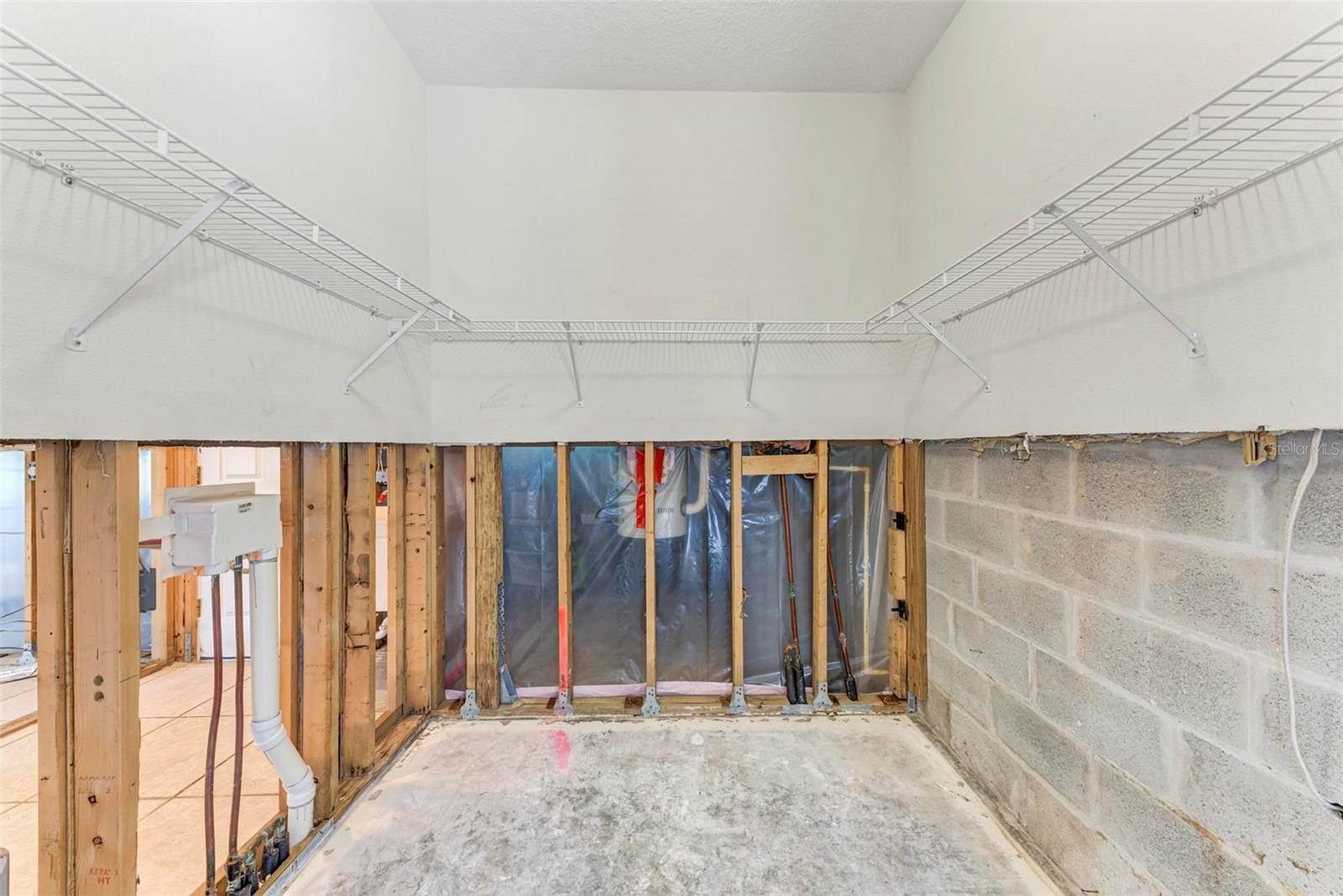 2278 Vintage Street, Sarasota, FL 34240