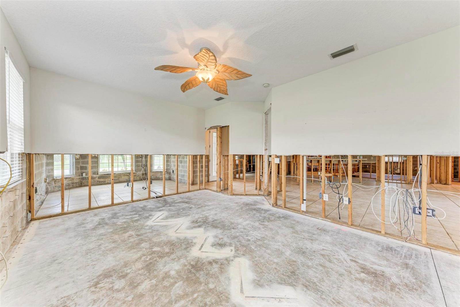 2278 Vintage Street, Sarasota, FL 34240