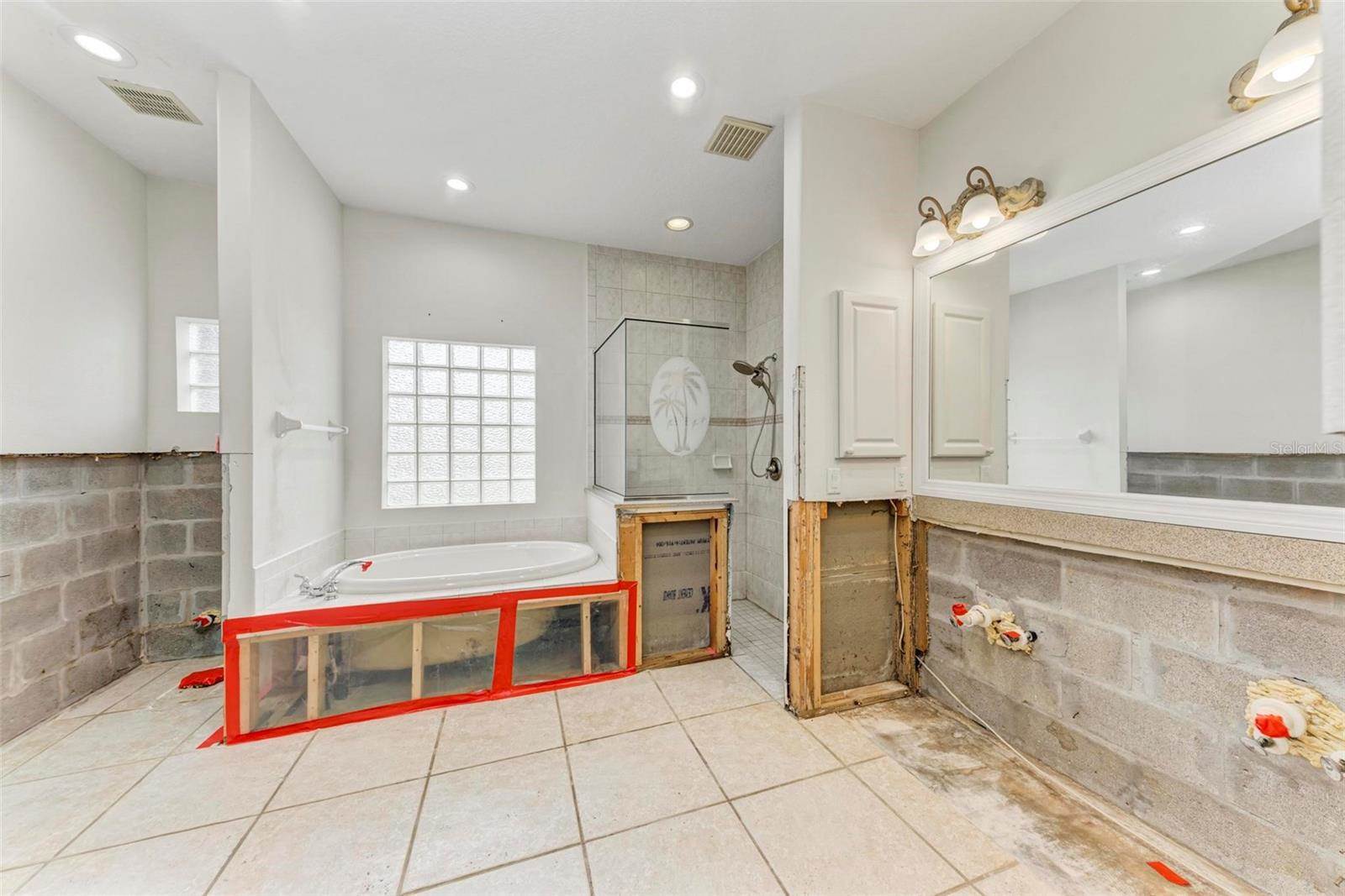 2278 Vintage Street, Sarasota, FL 34240