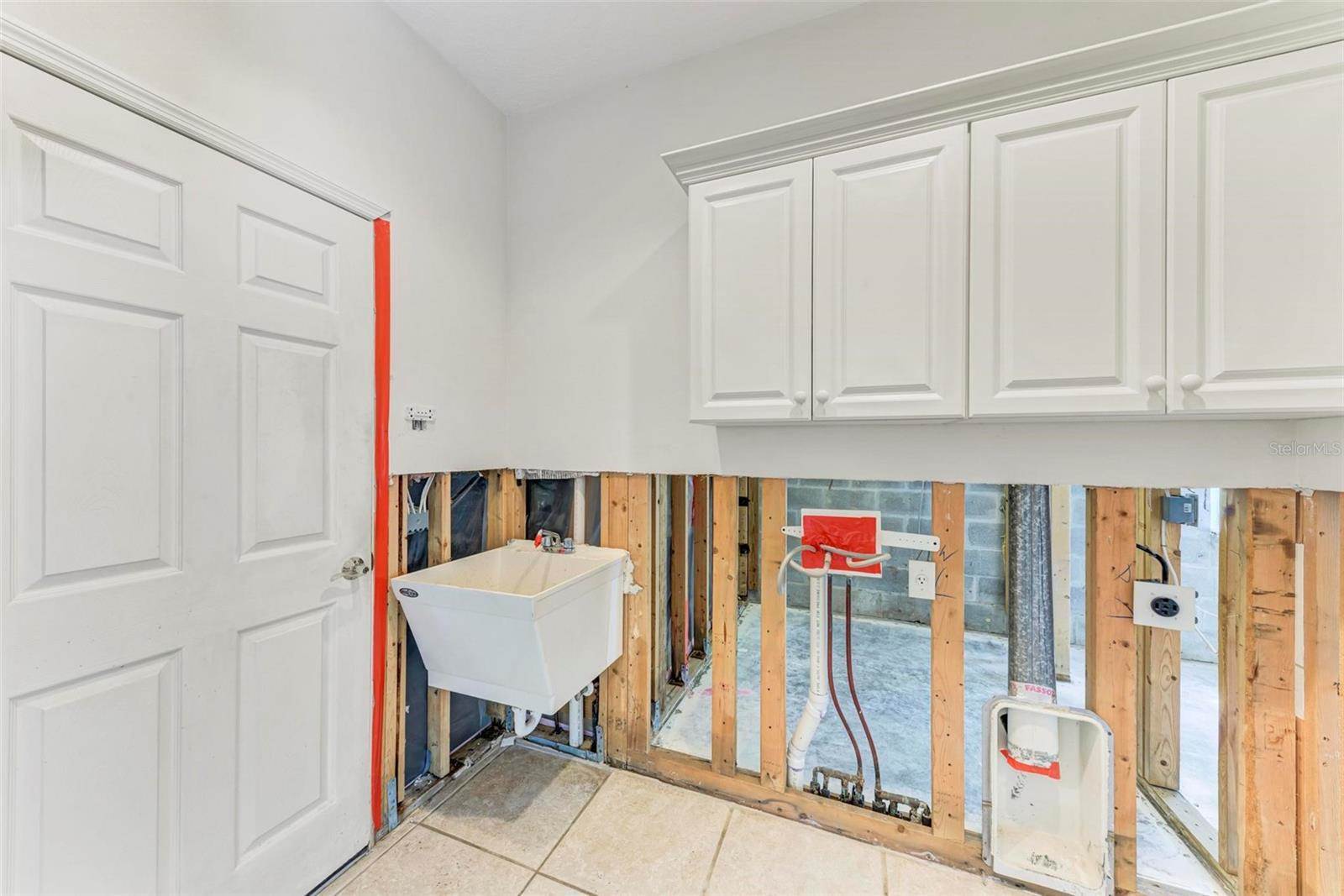 2278 Vintage Street, Sarasota, FL 34240