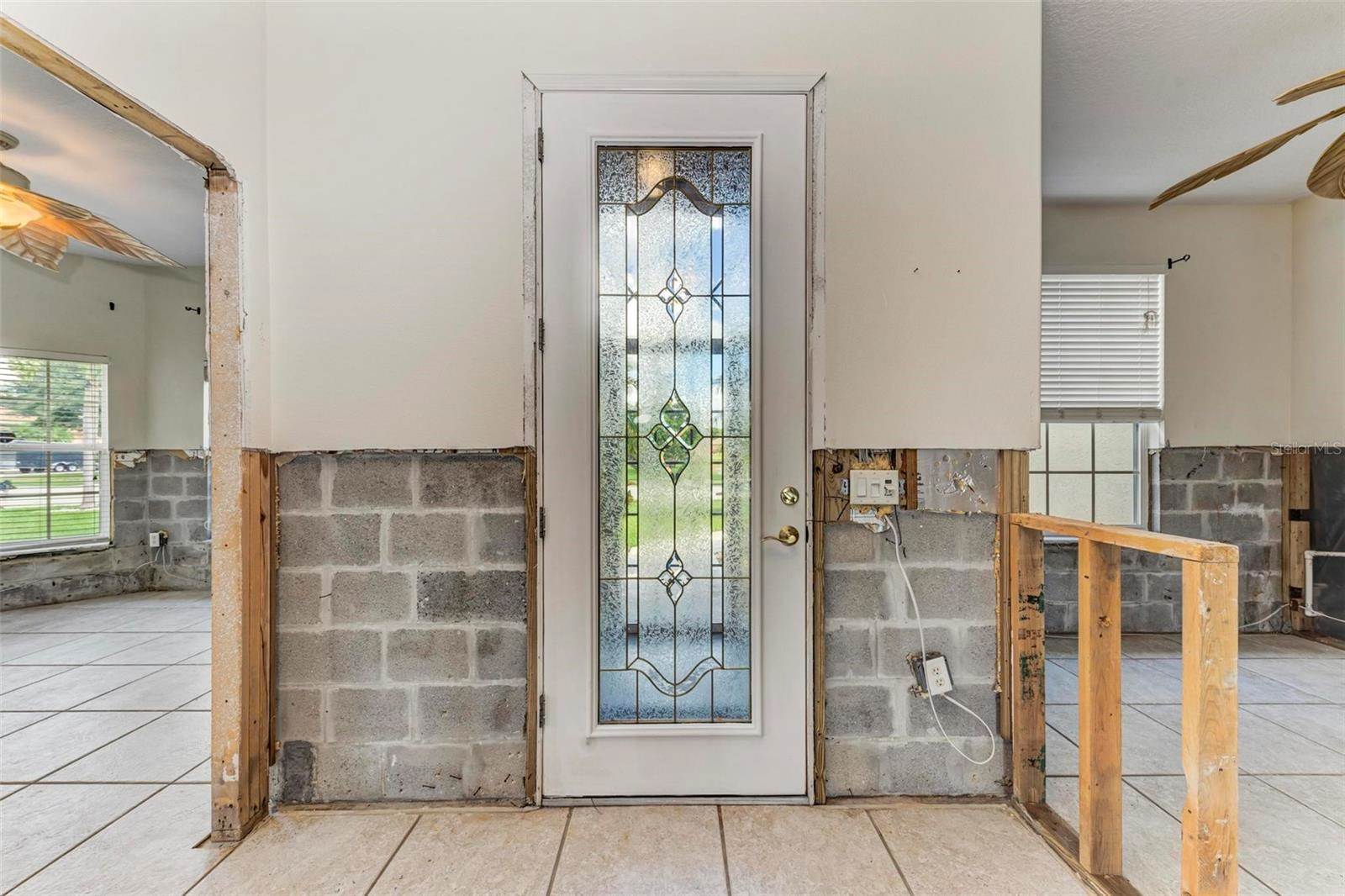 2278 Vintage Street, Sarasota, FL 34240