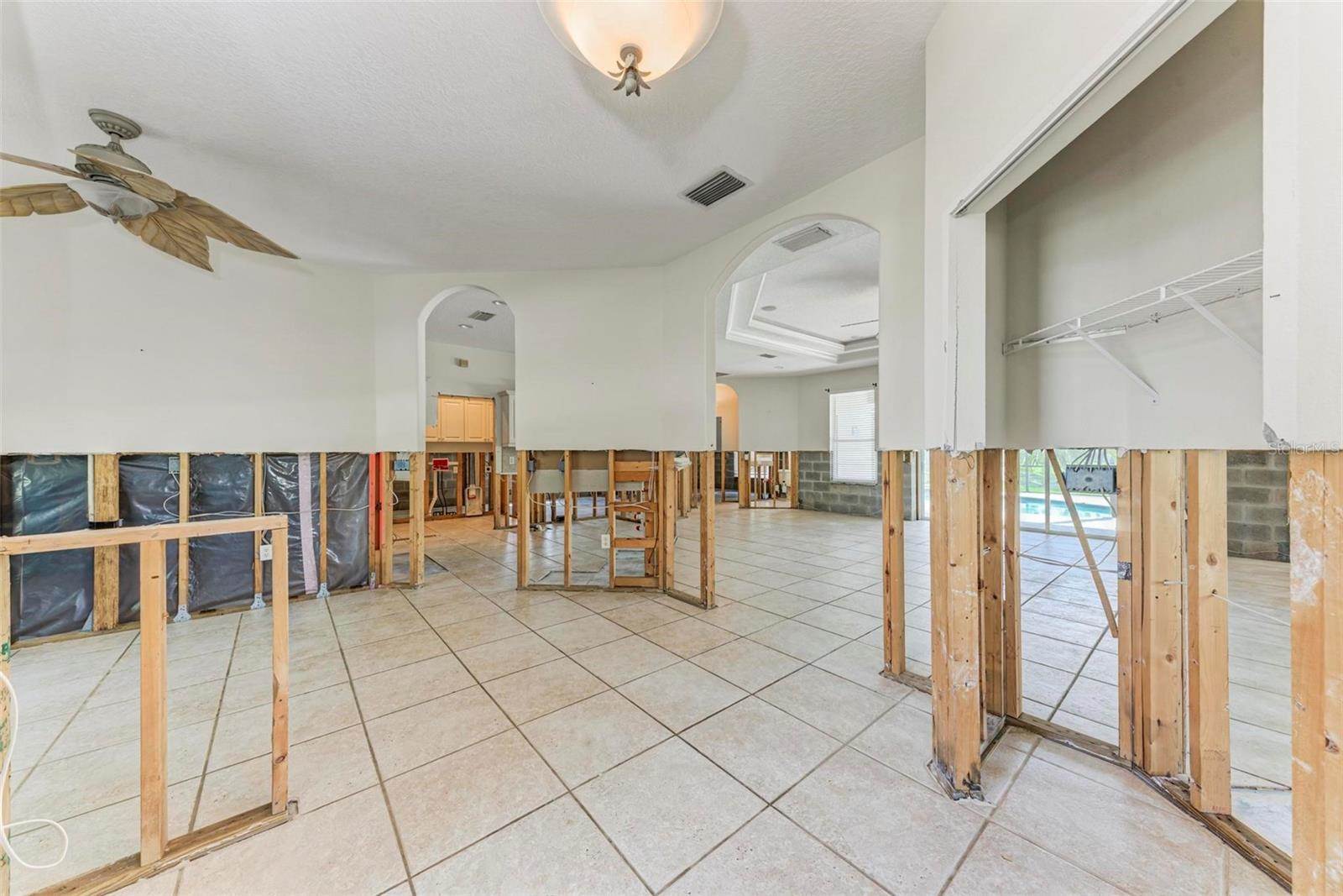 2278 Vintage Street, Sarasota, FL 34240