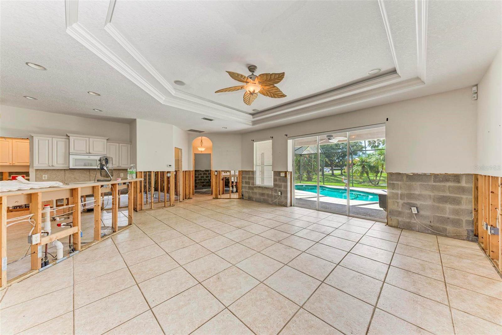 2278 Vintage Street, Sarasota, FL 34240