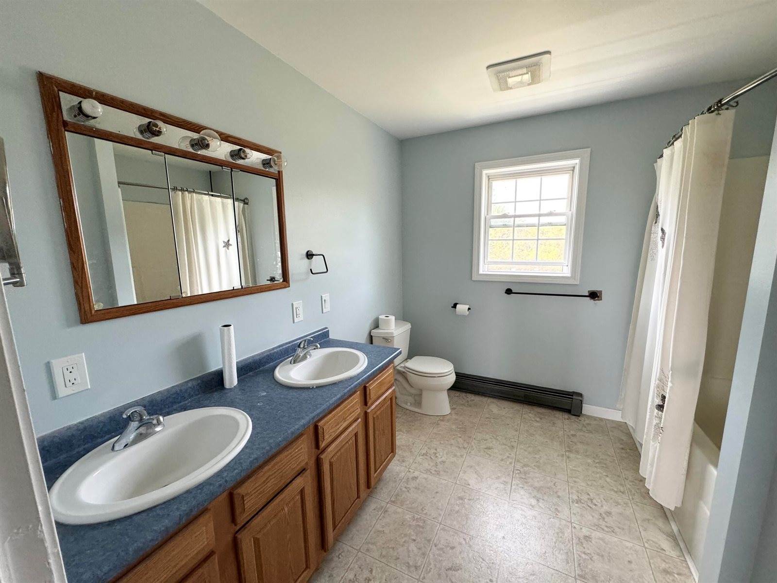 43 Schoolhouse Road, Winterport, ME 04496