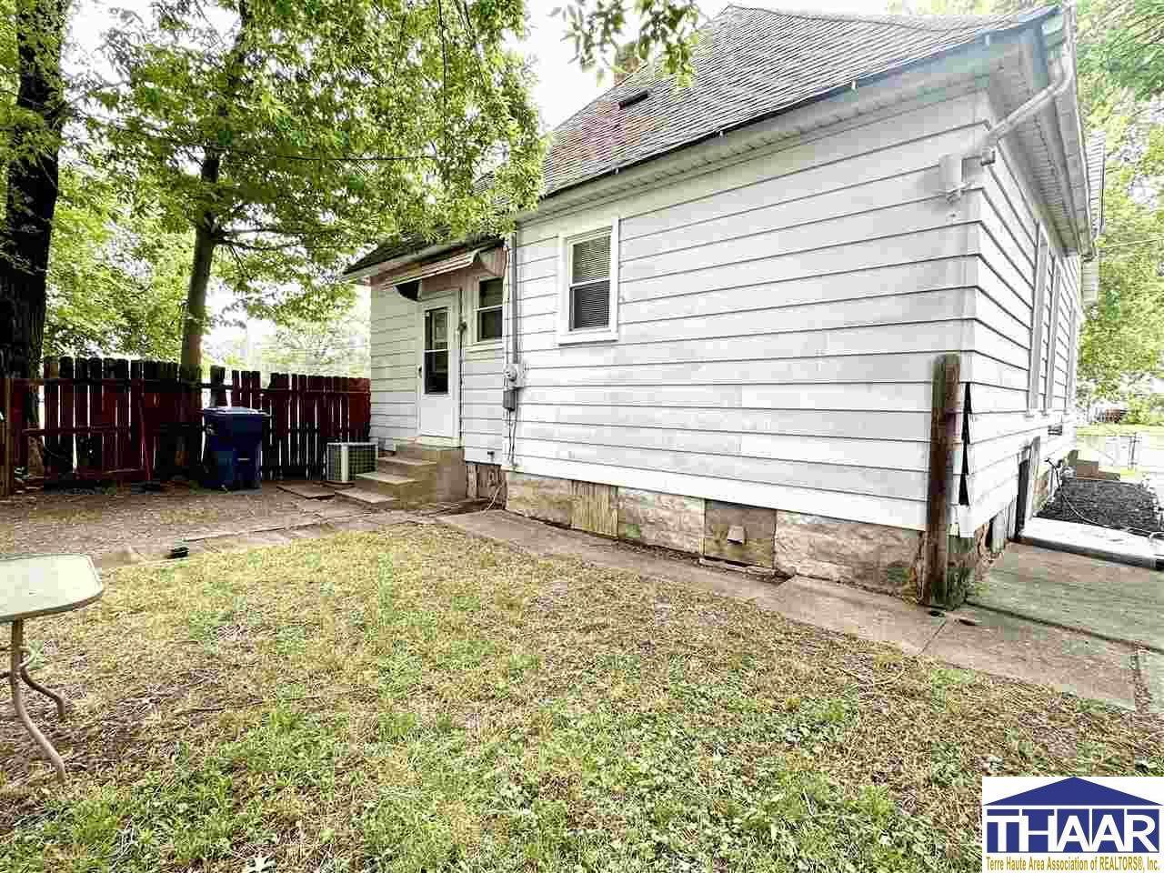 2023 Chestnut, Terre Haute, IN 47807