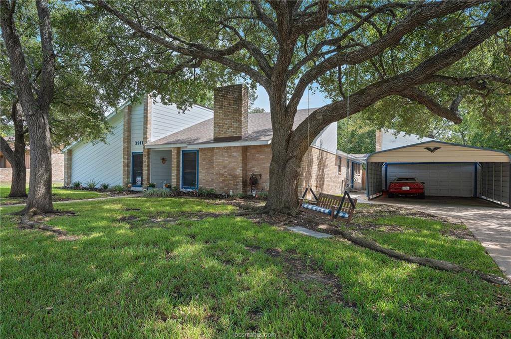 3911 Old Oaks Drive, Bryan, TX 77802