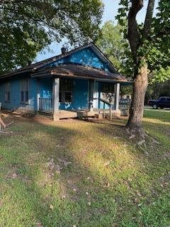 215 3rd Street, Ola, AR 72853