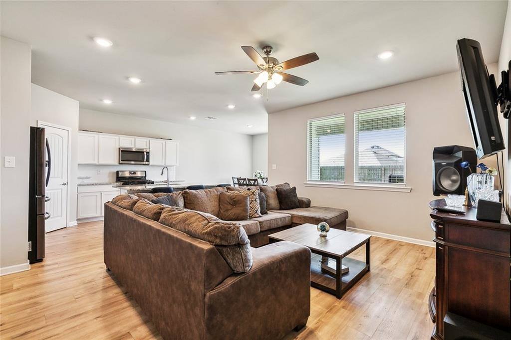 1833 East Lakeshore Landing Drive, Slidell, LA 70461