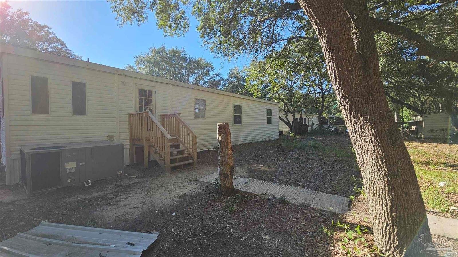 2192 Bergren Rd, Gulf Breeze, FL 32563