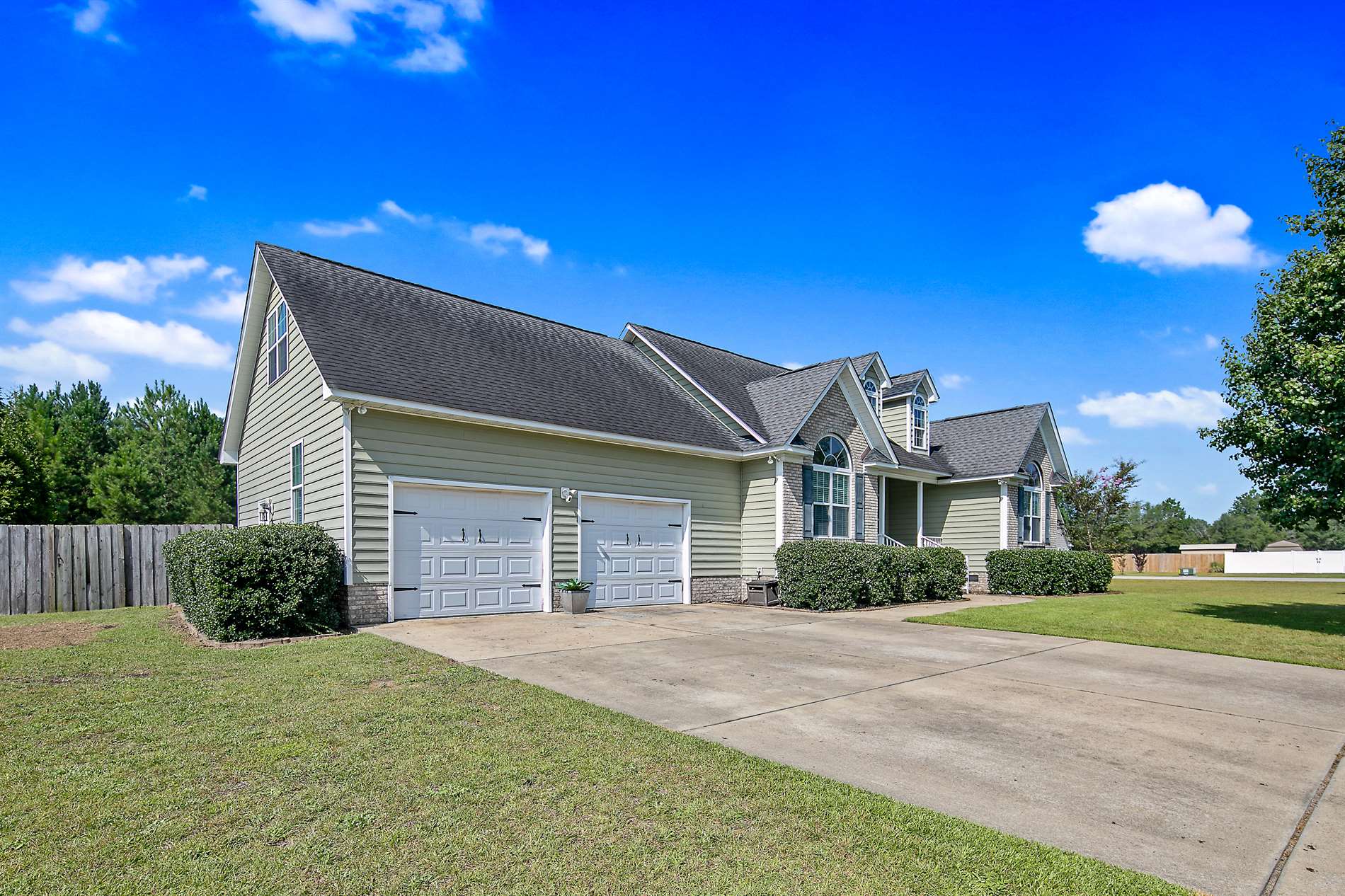 5604 Quiet Acres Lane, Wade, NC 28395