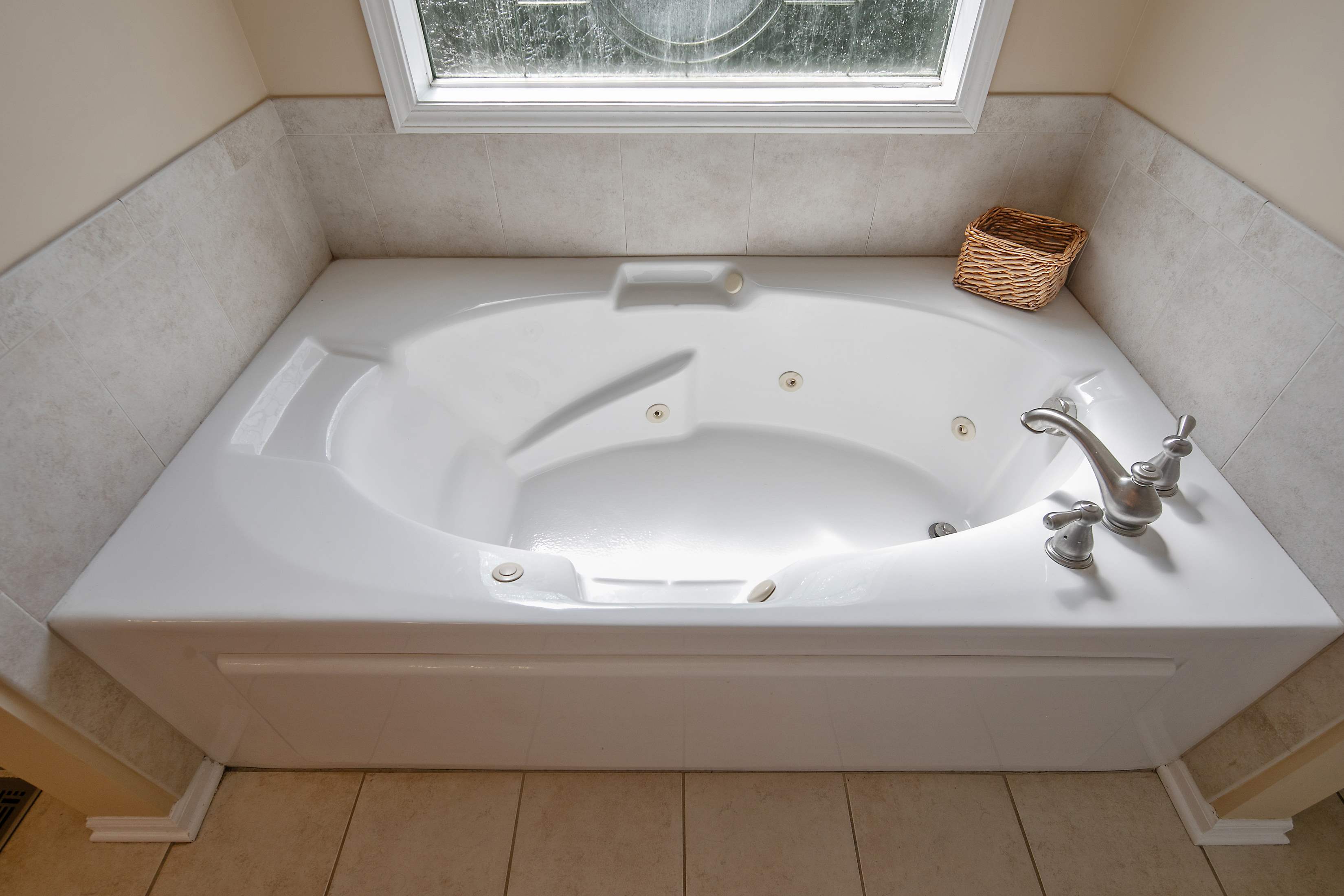 5604 Quiet Acres Lane, Wade, NC 28395