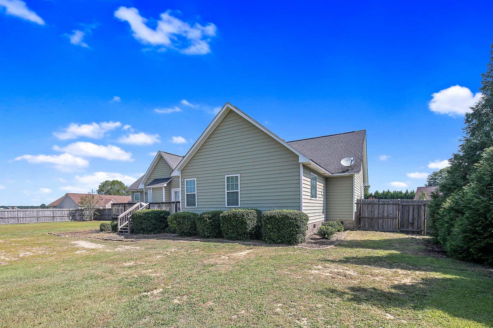 5604 Quiet Acres Lane, Wade, NC 28395