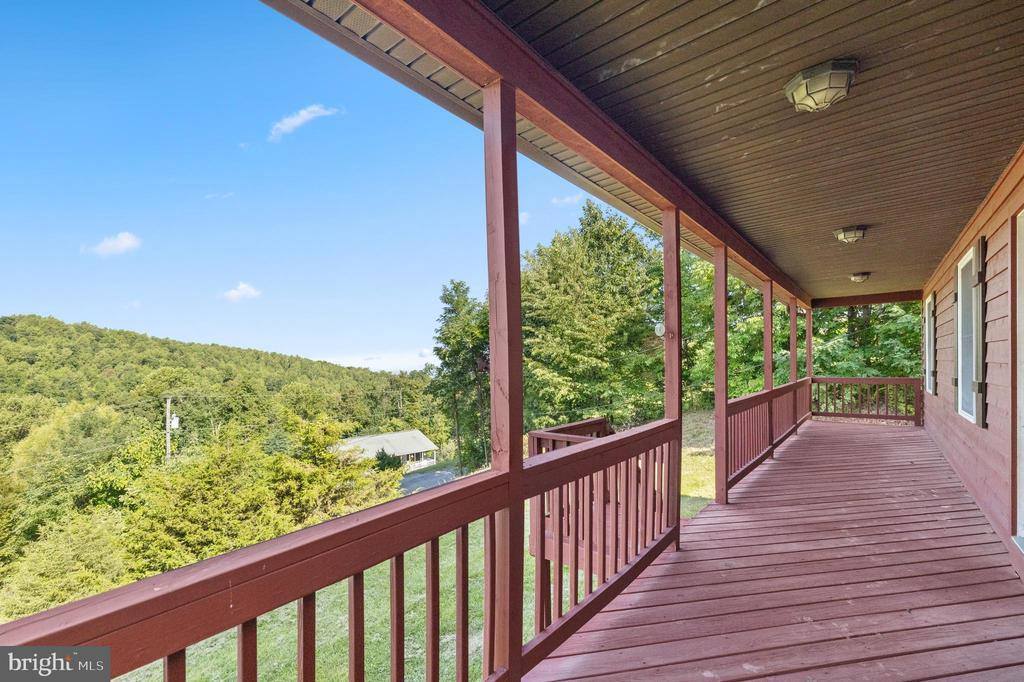 115 Lookout Point Way, Linden, VA 22642