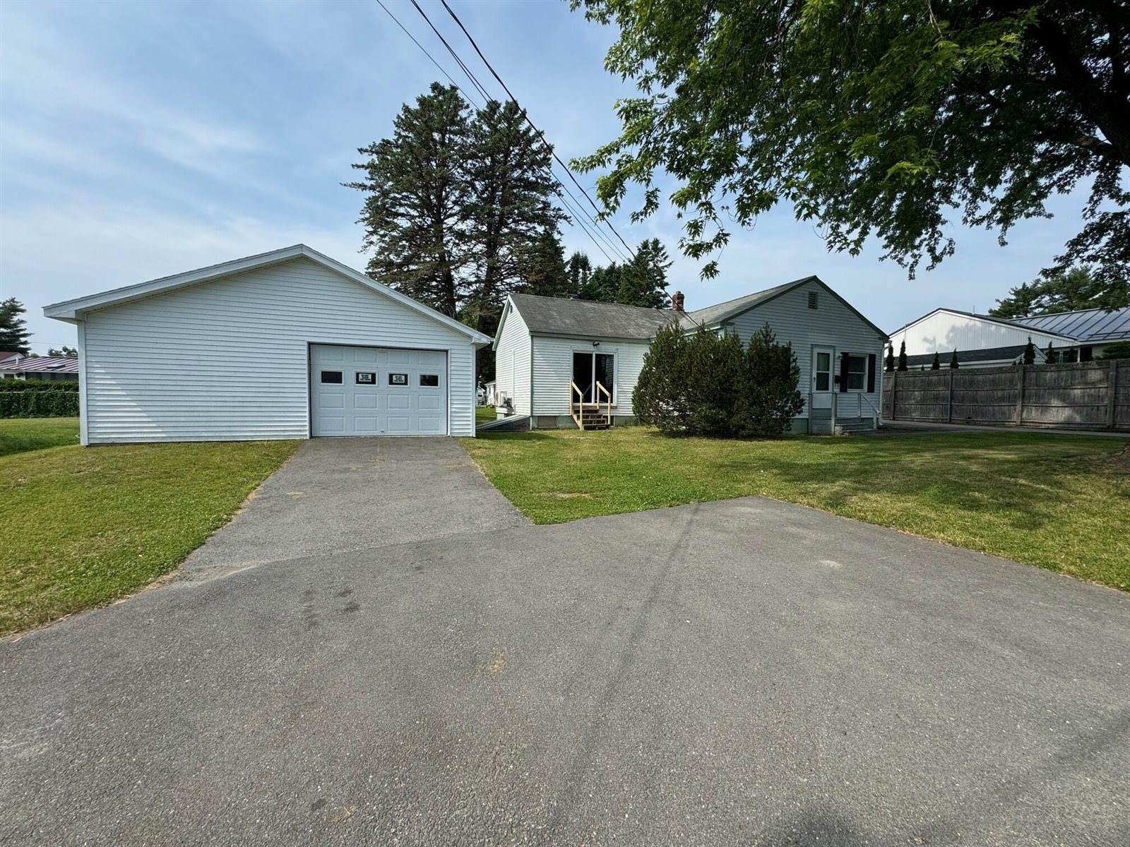 26 Wood Street, Bangor, ME 04401