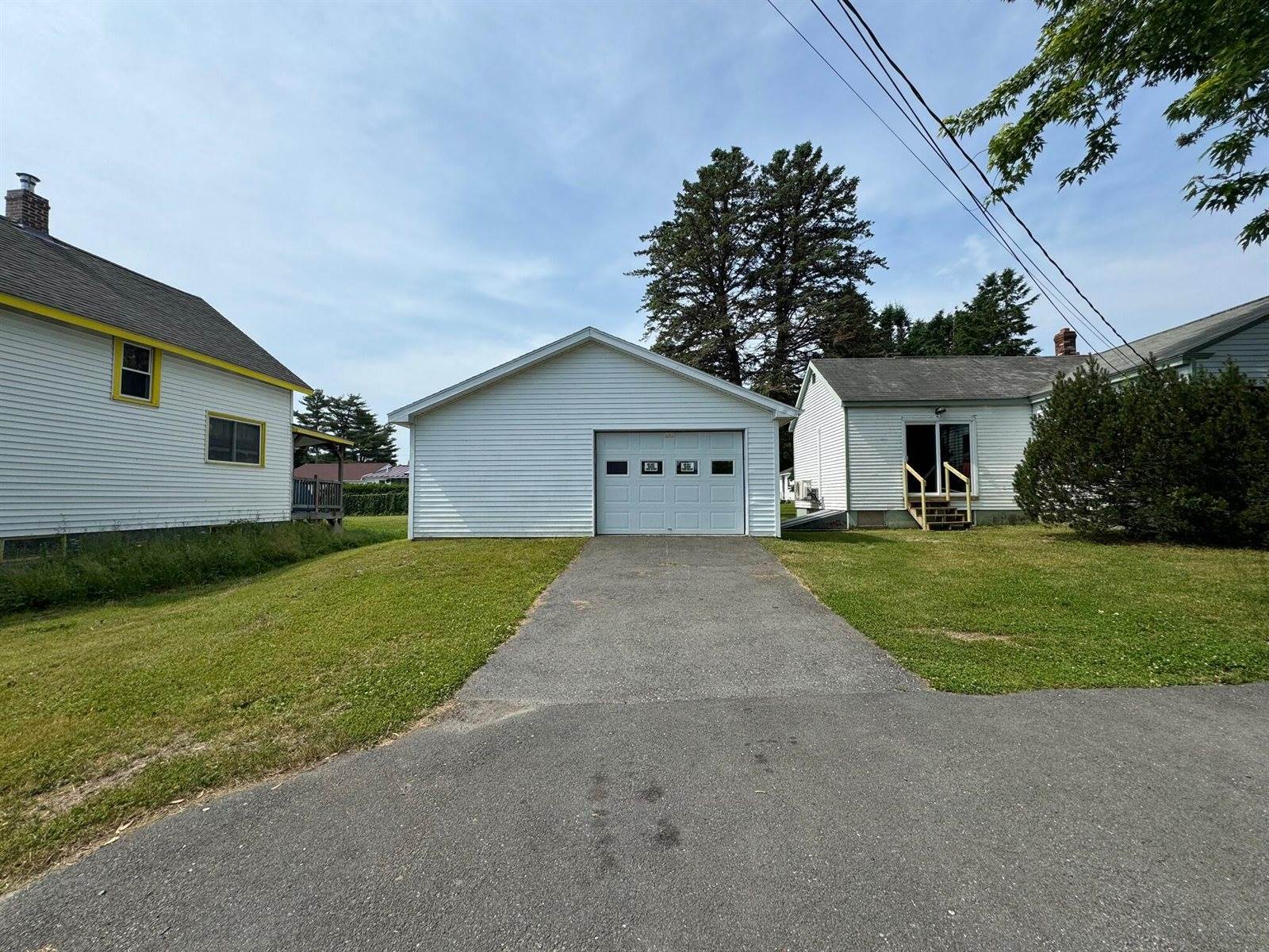 26 Wood Street, Bangor, ME 04401