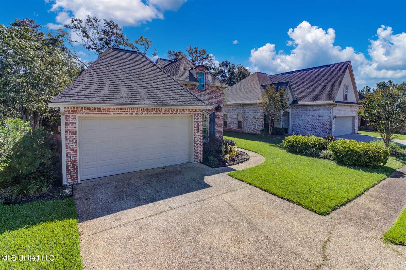 3808 Acadian Village Drive, Ocean Springs, MS 39564