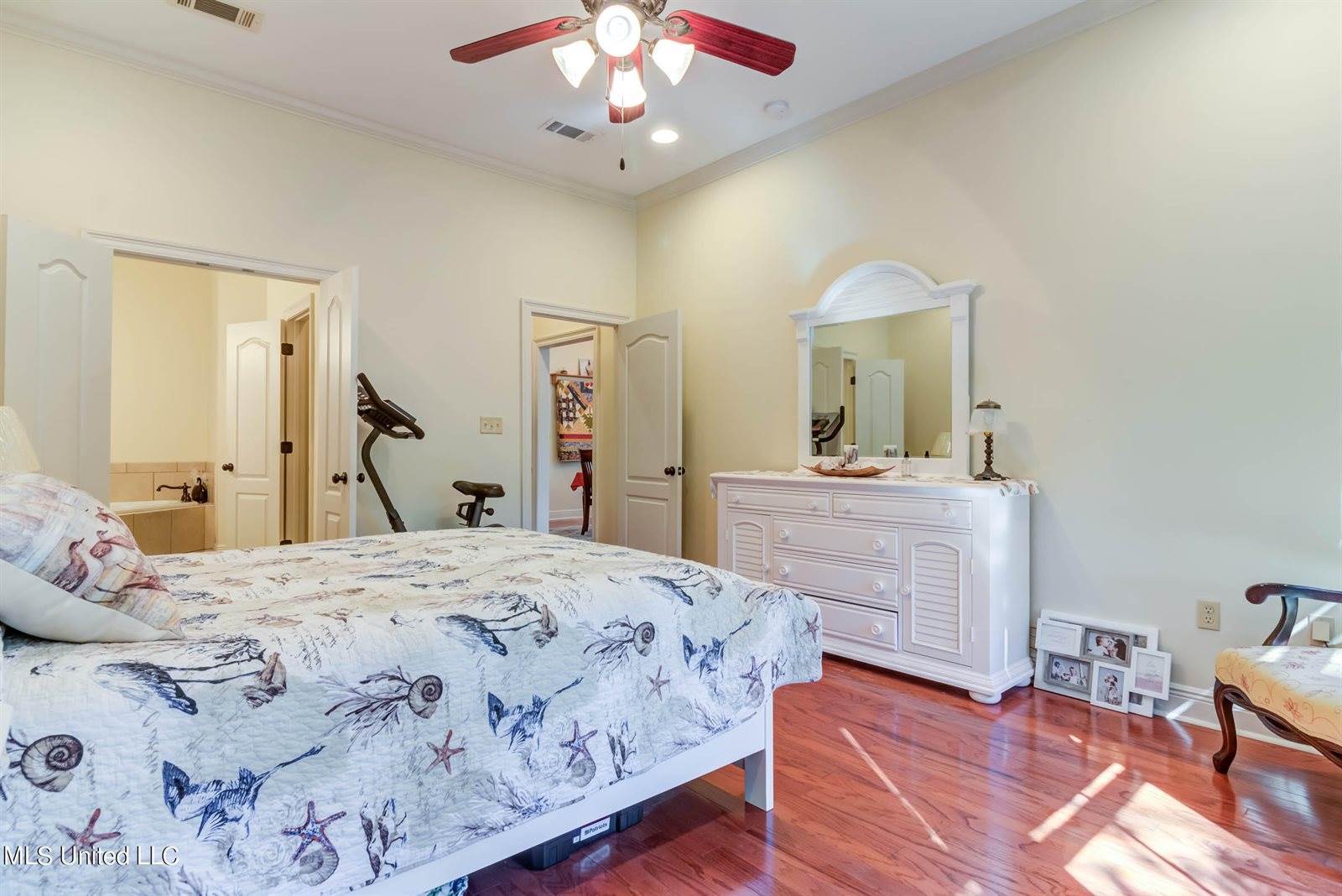 3808 Acadian Village Drive, Ocean Springs, MS 39564