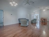 835 Old Oaks Lane, Leesburg, FL 34748