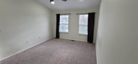 29 Tottenham Ct, Jersey City, NJ 07305