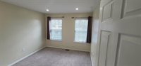 29 Tottenham Ct, Jersey City, NJ 07305