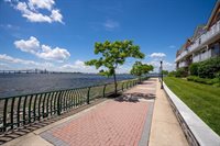 29 Tottenham Ct, Jersey City, NJ 07305