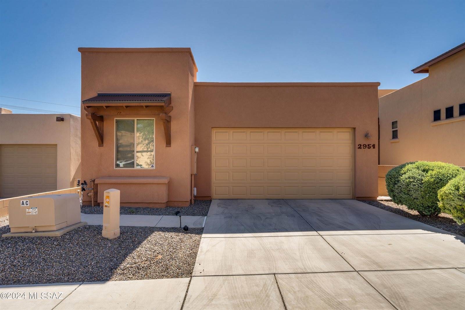 2951 West Stepping Stone Court, Tucson, AZ 85741