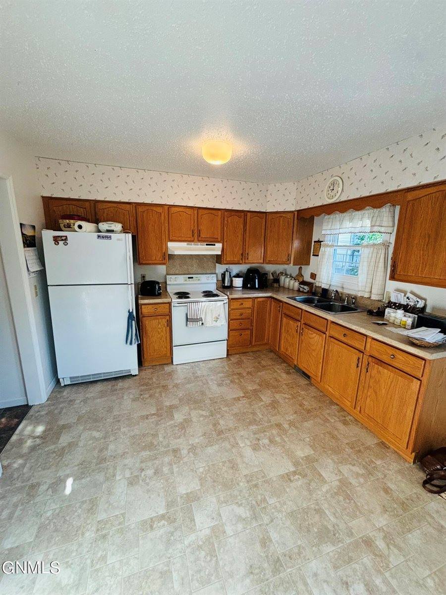 508 1st Avenue NE, Mandan, ND 58554