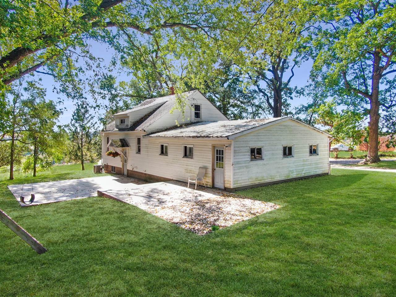 S3928 Ostrem Rd, Jefferson, WI 54665