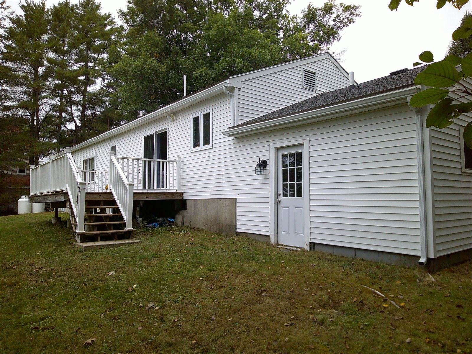 12 Charles Street, Orono, ME 04473