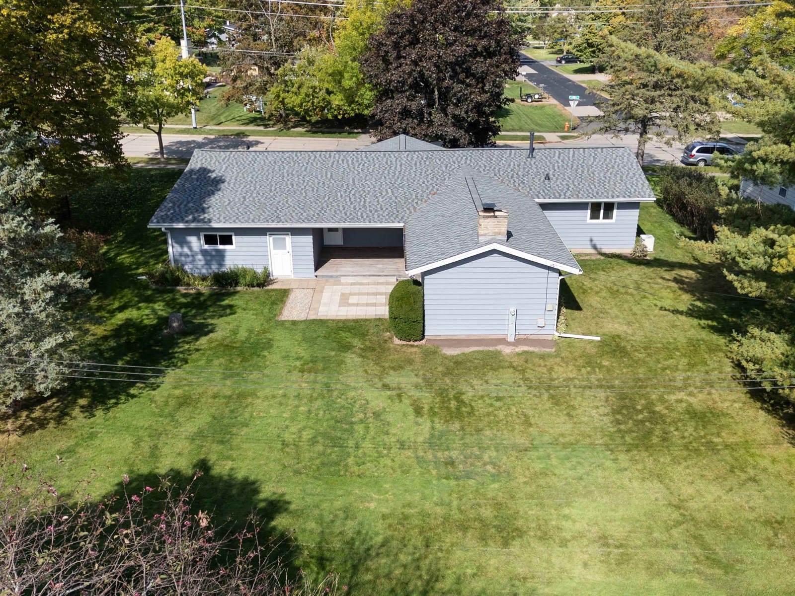 806 E 17th Street, Marshfield, WI 54449