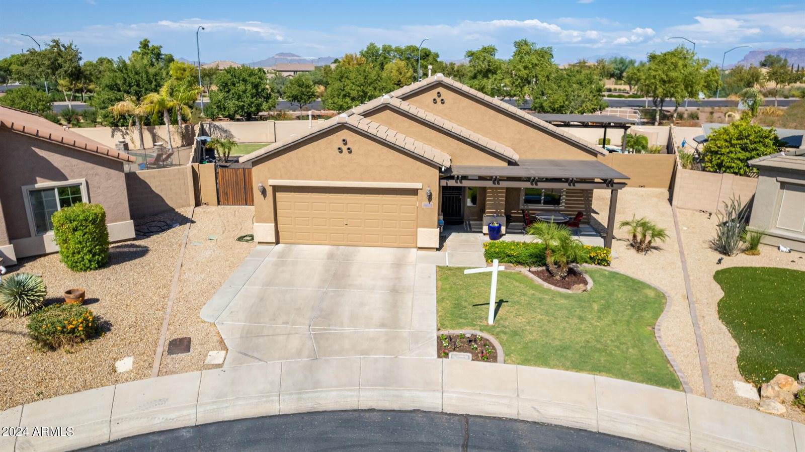 4415 South Hassett Circle, Mesa, AZ 85212