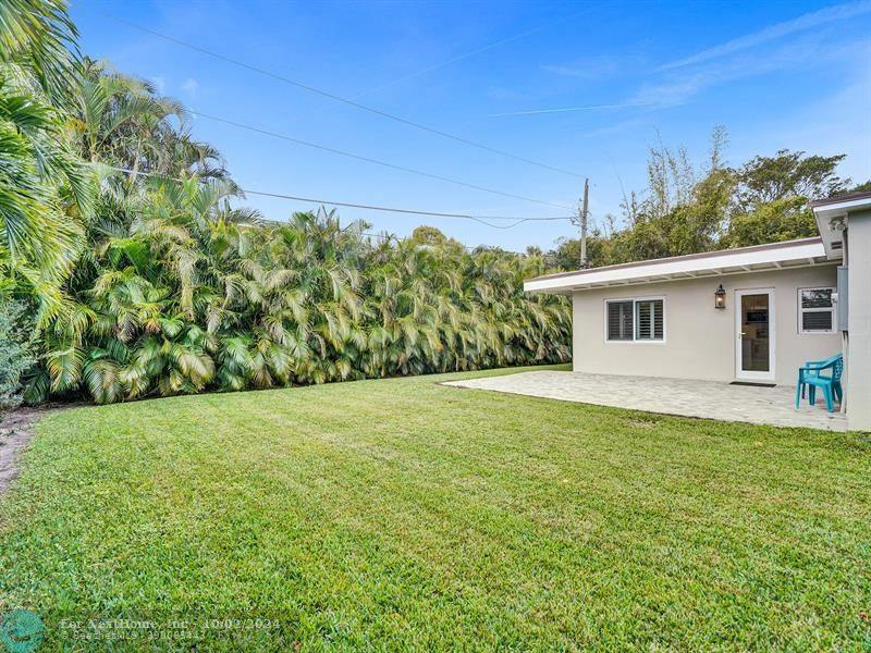 2627 NE 10th Ave, Wilton Manors, FL 33334