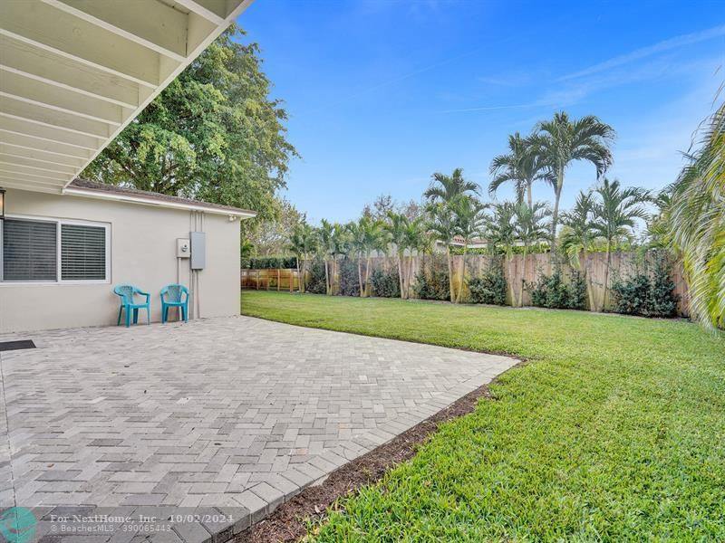 2627 NE 10th Ave, Wilton Manors, FL 33334