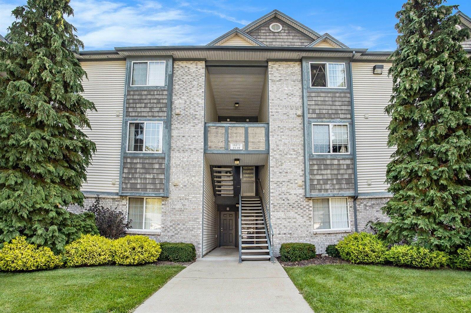 18372 North Ridge Court, Spring Lake, MI 49456