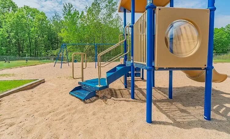 18372 North Ridge Court, Spring Lake, MI 49456