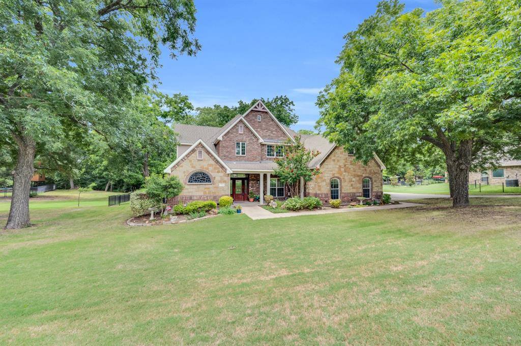 3 Remington Court, Red Oak, TX 75154