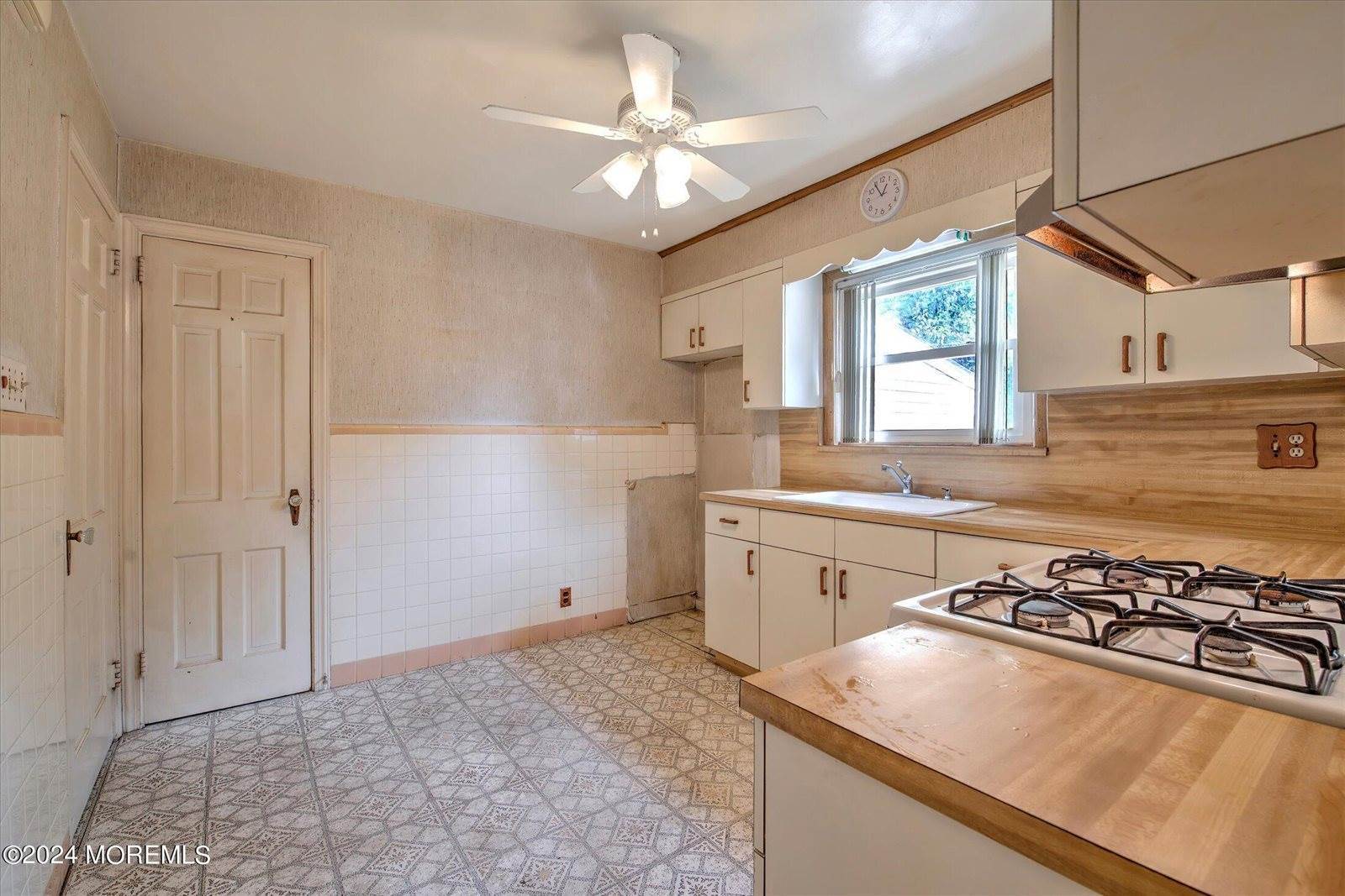 24 Clover Street, Nutley, NJ 07110