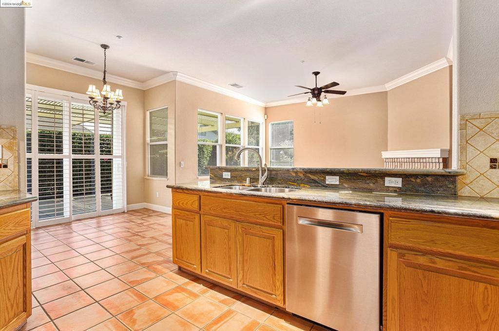 1902 Cellini Ter, Brentwood, CA 94513