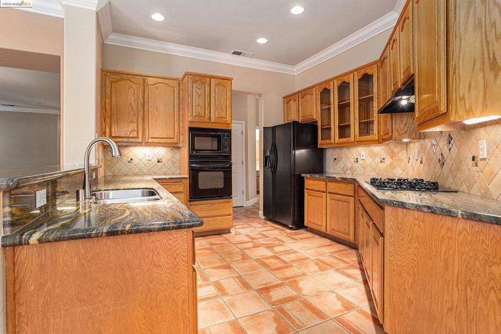 1902 Cellini Ter, Brentwood, CA 94513