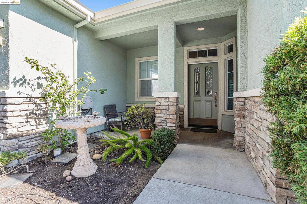 1902 Cellini Ter, Brentwood, CA 94513