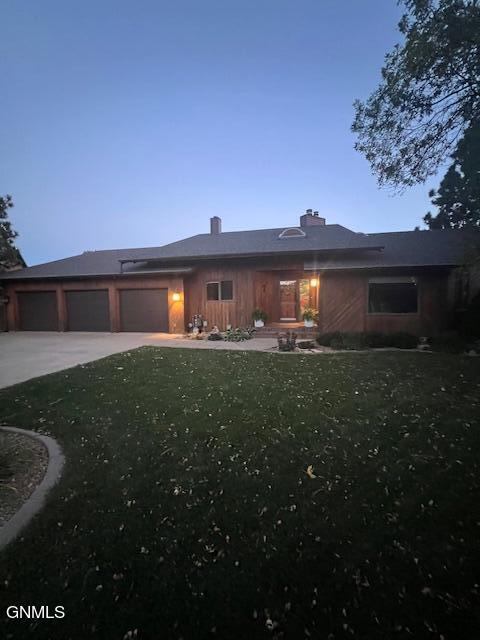 96 Country Club Drive Drive, Bismarck, ND 58501