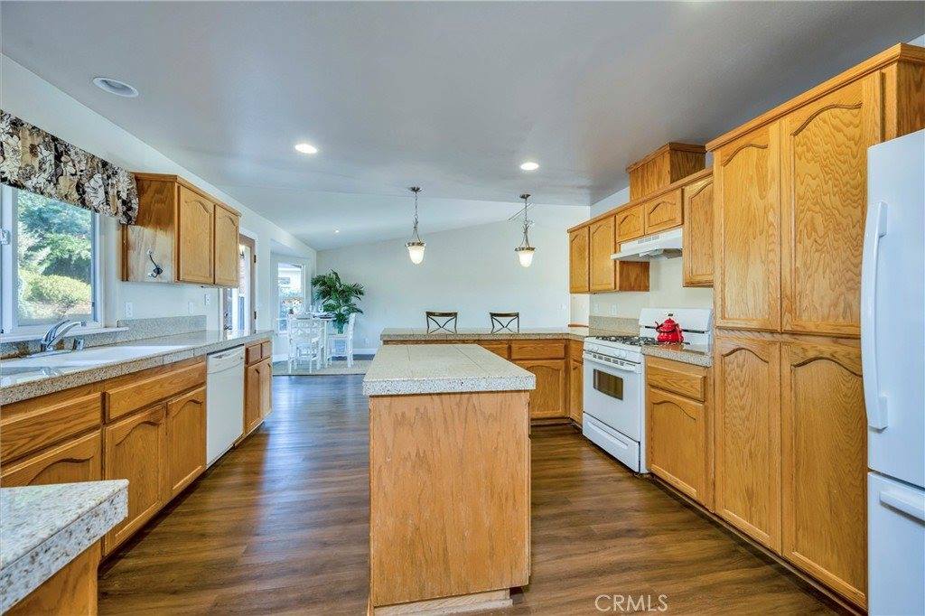 16330 Conestoga Road, Hidden Valley Lake, CA 95467