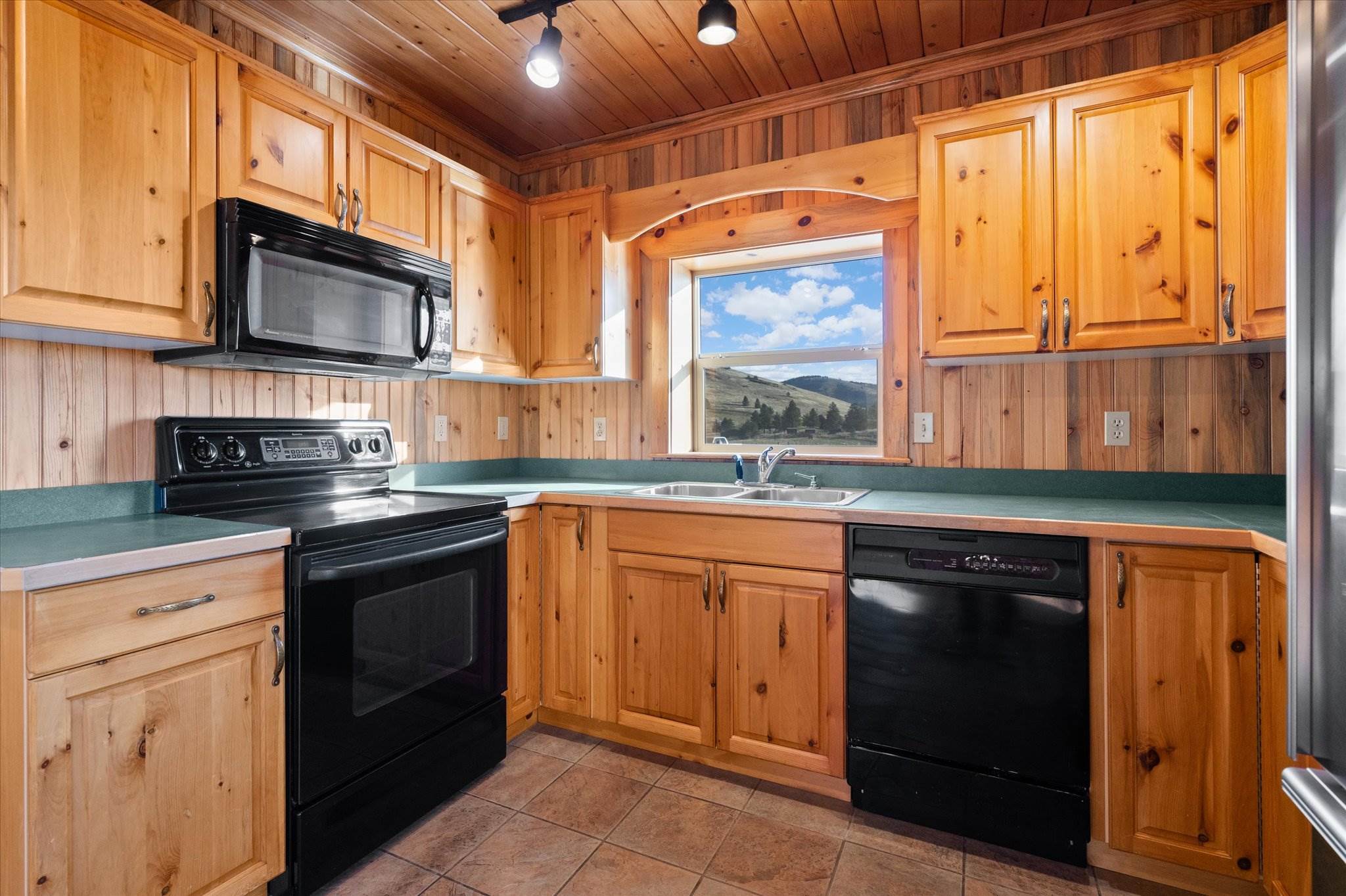 42552 Jumping Horse Lane, Polson, MT 59860